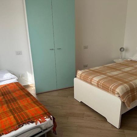 Appartamento Via Centro เวโรนา ภายนอก รูปภาพ