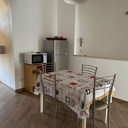 Appartamento Via Centro เวโรนา ภายนอก รูปภาพ