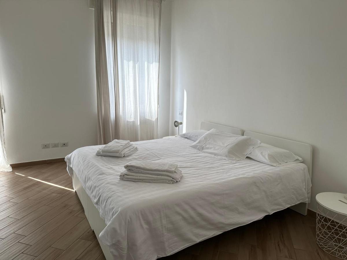 Appartamento Via Centro เวโรนา ภายนอก รูปภาพ