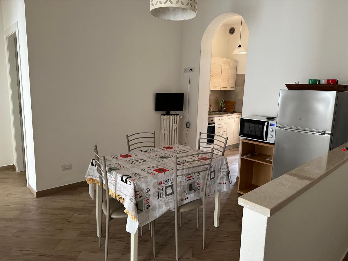 Appartamento Via Centro เวโรนา ภายนอก รูปภาพ